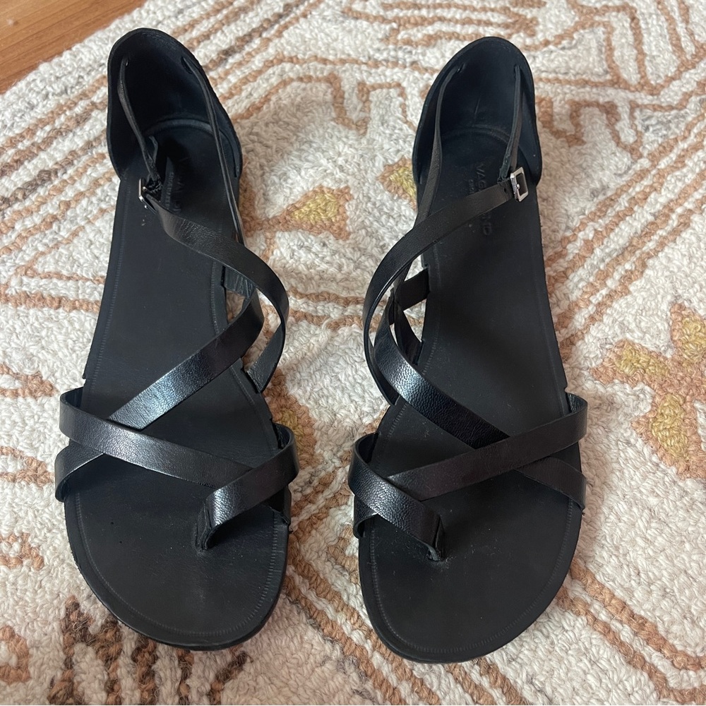 Vagabond the shoemaker black genuine leather strappy sandals size 8.5